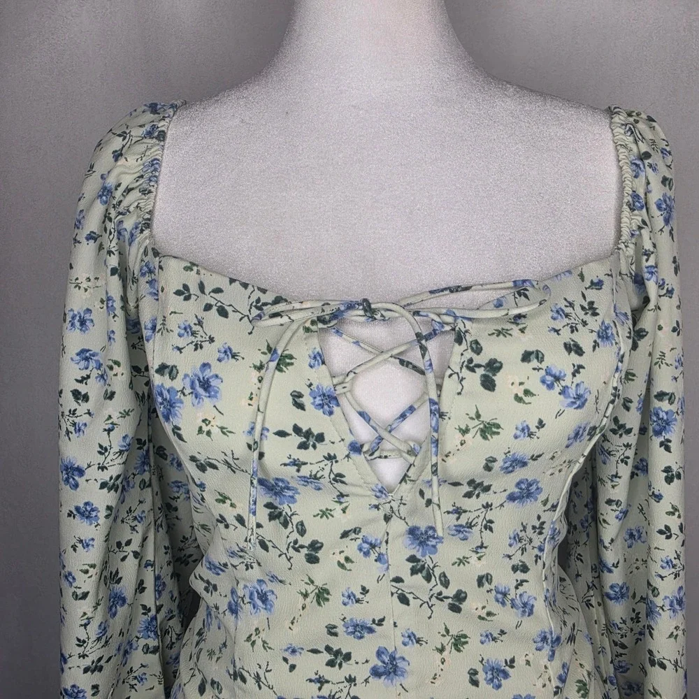 Abercrombie & Fitch Floral cottagecore lace up romantic Puff Sleeve top size XS